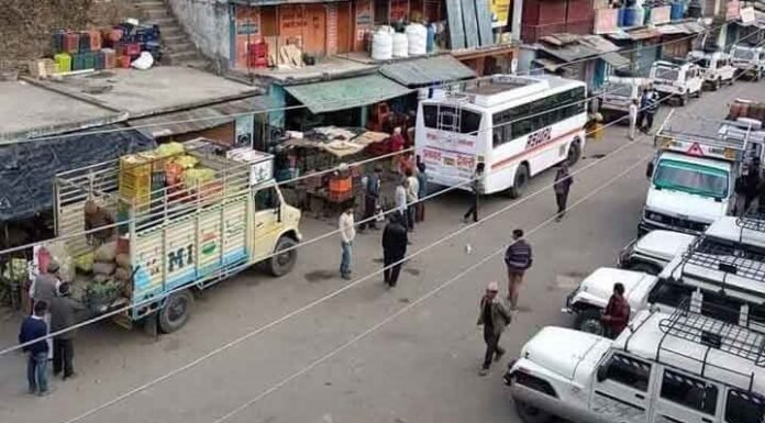 उत्तराखंड में कुछ जरूरी छूट के साथ 31 अगस्त तक बढ़ा कोरोना कर्फ्यू