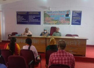 उद्योग विभाग ने लगाया जोशीमठ ब्लाक सभागार में ऋण कैम्प