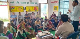 उत्तराखंड में लगातार बढ़ रहा है यूकेडी का कुनबा,श्रीनगर विधानसभा में सैकड़ों बीजेपी-कांग्रेस कार्यकर्ताओं ने थामा यूकेडी का दामन