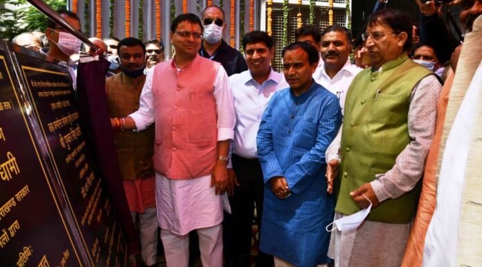 मुख्यमंत्री पुष्कर धामी ने किया उप जिला चिकित्सालय रुड़की में आईसीयू एवं ऑक्सीजन जनरेशन प्लांट का लोकार्पण