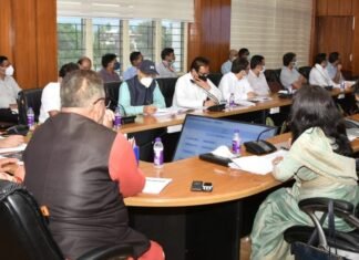 मुख्यमंत्री पुष्कर धामी ने की उद्योग विभाग की समीक्षा कहा,उत्तराखंड में उद्यमियों को मिलेगी हर सहूलियत