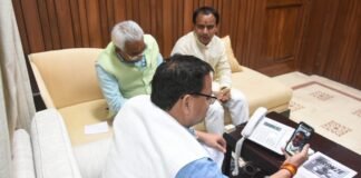 पैरालंपिक में कांस्य पदक जीतने पर प्रदेश के युवा बैडमिंटन खिलाड़ी मनोज सरकार को मुख्यमंत्री ने दी बधाई