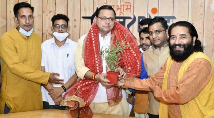 चार धाम तीर्थ पुरोहितों ने सीएम पुष्कर धामी से की भेंट,यात्रा पुनःशुरू करने के लिए मुख्यमंत्री के प्रयासों की की सराहना