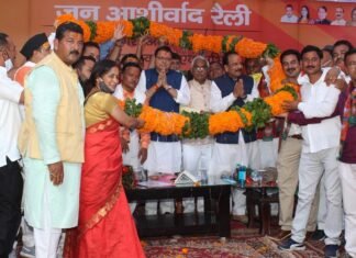 अल्मोड़ा में ‘जन आशीर्वाद रैली’ में बोले सीएम धामी,उत्तराखंड को दस वर्षों में बनाएंगे देश का पहला अग्रणी राज्य,अल्मोड़ा में किया102 विकास योजनाओं का लोकार्पण और शिलान्यास