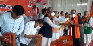 पूर्व मुख्यमंत्री त्रिवेंद्र रावत की मौजदूगी में डोईवाला में दर्जनों लोगों ने की भाजपा की सदस्यता ग्रहण,त्रिवेंद्र रावत ने कहा हमने कमजोर तबके की आर्थिक तरक्की के लिए किया कार्य