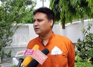 भाजपा प्रवक्ता बिपिन कैंथोला का हरीश रावत पर हमला कहा- रावत का चेहरा हुआ बेनकाब,रावत अतिमहत्वकांक्षी