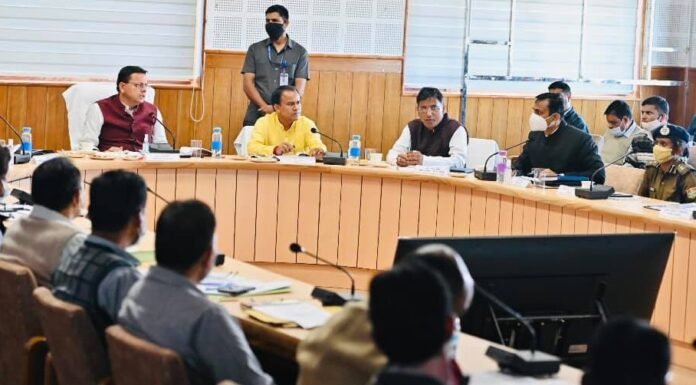 पौड़ी पहुंचे सीएम पुष्कर धामी,क्षतिग्रस्त परिसंपतियों,अवरुद्ध मोटर मार्गों,विद्युत और पेयजल लाइनों को जल्द से जल्द बहाल करने के दिए निर्देश