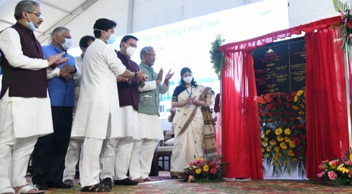 उत्तराखण्ड में 7 नई हेली सेवाओं का शुभारम्भ,सीएम पुष्कर धामी और केंद्रीय नागरिक उड्डयन मंत्री ज्योतिरादित्य सिंधिया ने किया फ्लैग ऑफ