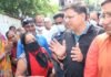 उत्तराखंड में अतिवृष्टि से प्रभावित क्षेत्रों में पहुंच पीड़ितों से मिले सीएम पुष्कर धामी,त्वरित फैसले,कड़क मॉनिटरिंग से आपदा प्रभावितो को मिली राहत