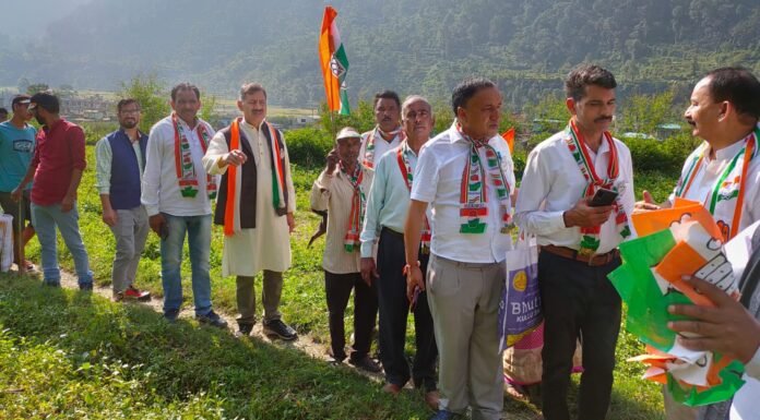उत्तराखंड में गांव-गांव कांग्रेस अभियान के दूसरे दिन कांग्रेस के दिग्गजों ने किया रात्रि प्रवास,कहा भाजपा के कुशासन से उत्तराखंड को मुक्ति दिलाएगी कांग्रेस