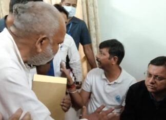 मुख्यमंत्री पुष्कर धामी पहुंचे काठगोदाम,सुनी जनसमस्यायें कहा-15 दिन के भीतर क्षतिग्रस्त गौलापुल का निर्माण कर दिया जाएगा प्रारम्भ