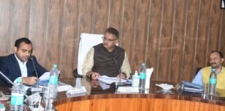 उत्तरकाशी-कैबिनेट मंत्री गणेश जोशी ने की जिला सेक्टर,राज्य सेक्टर,केंद्र पोषित,वाह्य सहायतित योजना की प्रगति की समीक्षा