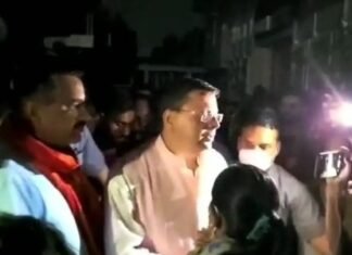 मुख्यमंत्री पुष्कर धामी देर रात तक आपदा पीड़ितों के बीच रहे मौजूद,जाना आपदा से प्रभावित लोगों का हाल,युद्धस्तर पर राहत और बचाव कार्य करने के दिए निर्देश