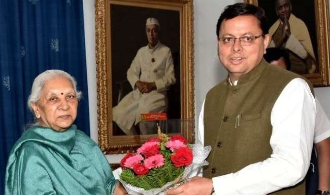 लखनऊ प्रवास पर राजभवन में राज्यपाल आनंदीबेन पटेल से सीएम धामी ने की शिष्टाचार भेंट,विधानसभा अध्यक्ष से भी की मुलाकात