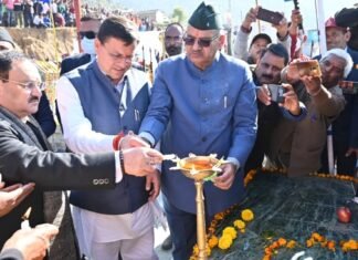 भाजपा राष्ट्रीय अध्यक्ष जेपी नड्डा,सीएम पुष्कर धामी ने वीर जवानों की भूमि सवाड़ से शुरू की शहीद सम्मान यात्रा,नड्डा ने कहा-उत्तराखंड की वीर भूमि के कण-कण में देशभक्ति,वीरता और देवत्व गुण समाहित