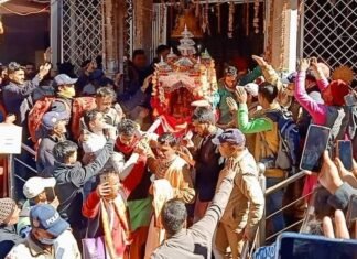 विधि-विधान के साथ बंद हुए श्री यमुनोत्री धाम के कपाट,छह माह तक शीतकालीन गद्दी स्थल खरसाली में होंगे मां यमुना के दर्शन