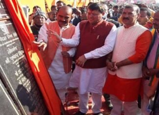 मुख्यमंत्री पुष्कर सिंह धामी ने अल्मोड़ा में दी 63 करोड़ की योजनाओं की सौगात