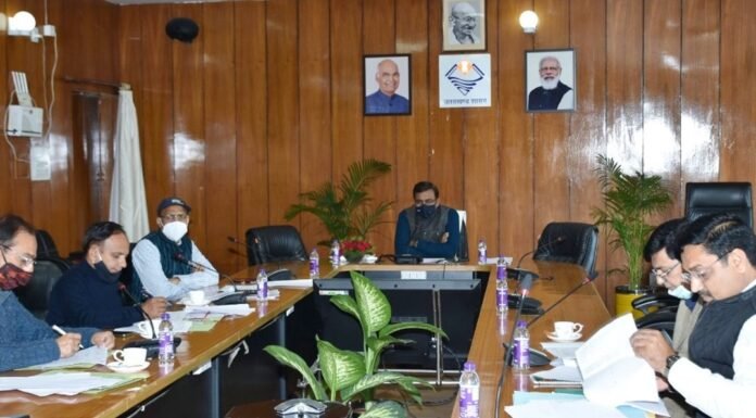 अपर मुख्य सचिव ने की गृह विभाग एवं युवा कल्याण विभाग से संबंधित मुख्यमंत्री घोषणाओं की प्रगति की समीक्षा