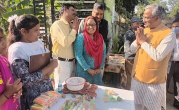 पूर्व मुख्यमंत्री त्रिवेन्द्र रावत ने अनाथ और बेसहारा बच्चों के साथ मनाई दीपावली