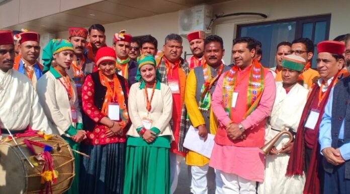 भाजपा जनजाति मोर्चा के राष्ट्रीय कार्यकारिणी के सदस्य अकड़ू माईड़ा ने कहा-भाजपा जनजाति समाज की सच्ची हितैषी