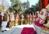 विजय दिवस पर सीएम धामी ने गांधी पार्क देहरादून में शहीद स्मारक पर पुष्पचक्र अर्पित कर शहीद जवानों को दी श्रद्धांजलि