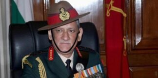 सीडीएस बिपिन रावत और उनकी पत्नी मधुलिका रावत समेत 13 लोगों का हेलिकॉप्टर क्रैश में निधन,गुरुवार को दिल्ली लाया जाएगा पार्थिव शरीर