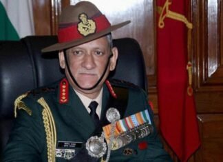 सीडीएस बिपिन रावत और उनकी पत्नी मधुलिका रावत समेत 13 लोगों का हेलिकॉप्टर क्रैश में निधन,गुरुवार को दिल्ली लाया जाएगा पार्थिव शरीर