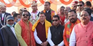 मुख्यमंत्री पुष्कर धामी रूद्रपुर में 5वें सामूहिक विवाह कार्यक्रम में पहुंचकर वर-वधु को दिया आशीर्वाद