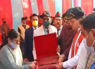 खटीमा में शहीद सम्मान यात्रा में शामिल हुए सीएम पुष्कर धामी,शहीदों के परिजनों को किया सम्मानित