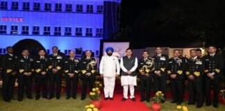 नौ सेना दिवस पर राष्ट्रीय जल सर्वेक्षण कार्यालय में आयोजित कार्यक्रम में शामिल हुए राज्यपाल लेफ्टिनेंट जनरल(से.नि.)गुरमीत सिंह एवं सीएम धामी