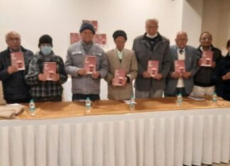 पुस्तक विमोचनः-रोचक संस्मरणों का दस्तावेज है-स्मृति की खिड़की