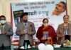 देहरादून में हुआ लेखक ललित मोहन रयाल के उपन्यास ‘चाकरी चतुरङ्ग’ का लोकार्पण