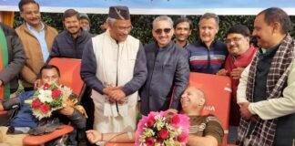 पूर्व सीएम त्रिवेंद्र ने कार्यकर्ताओं के संग मनाया जन्मदिन,वरिष्ठ जनों और बुजुर्गों का सम्मान कर लिया आशीष