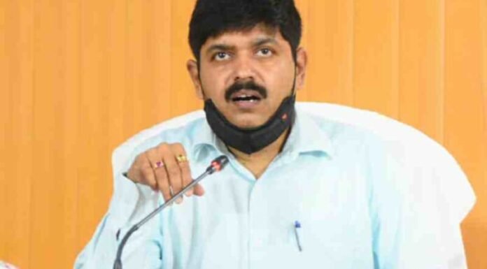 उत्तराखंड में आचार संहिता लागू होने से ठीक पहले हुए शिक्षकों-अफसरों के तबादलों पर सरकार ने लगाई रोक