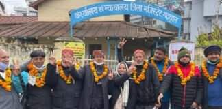 उत्तराखंड क्रांति दल के श्रीनगर विधानसभा से प्रत्याशी मोहन काला ने किया नामांकन कहा-इस बार विकास के लिए होगा परिवर्तन