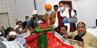 उत्तराखंड-अल्प संख्यक समाज की ओर से पीएम मोदी एवं सीएम धामी के जीवन की सलामती तथा प्रदेश की खुशहाली के लिये पिरान कलियर दरगाह पर चढ़ावे के लिये भेजी गई चादर