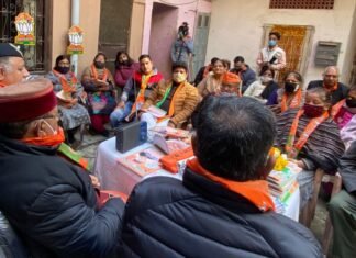 उत्तराखंड विधानसभा चुनावः-भाजपा प्रत्याशियों ने समर्थकों के साथ सुनी प्रधानमंत्री नरेंद्र मोदी की मन की बात