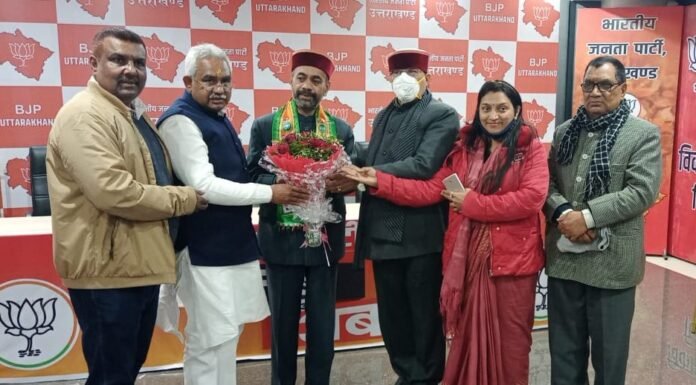 उत्तराखंड विधानसभा चुनाव-‘आप’ को छोड़ फिर भाजपा में शामिल हुए रविन्द्र जुगरान