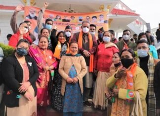 उत्तराखंड विधानसभा चुनावः-देहरादून के जोहड़ी गाँव में भाजपा में शामिल हुए कांग्रेस के सैकड़ों कार्यकर्ता