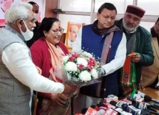 उत्तराखंड विधानसभा चुनाव-कांग्रेस की महिला प्रदेश अध्यक्ष सरिता आर्य ने थामा बीजेपी का दामन