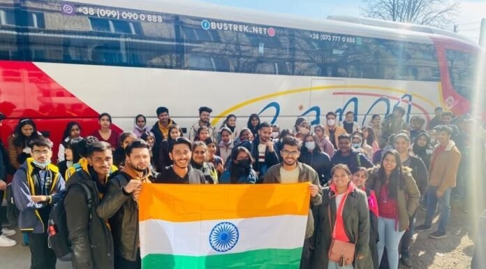 यूक्रेन फंसे उत्तराखंडियों की वापसी शुरू,सीएम पुष्कर धामी ने एनएसए अजीत डोभाल और यूक्रेन में निवासरत लोगों के परिजनों से की बात