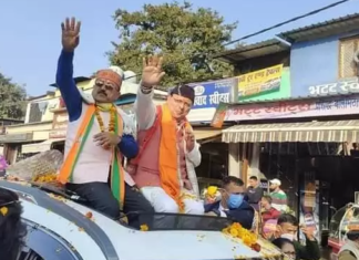 उत्तराखंड विधानसभा चुनावः-मुख्यमंत्री पुष्कर धामी ने रोड शो कर मांगा बीजेपी प्रत्याशियों के लिए समर्थन