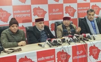 कांग्रेस नेता दिग्विजय सिंह के आरोपों पर बीजेपी का पलटवार कहा-सर्जिकल स्ट्राइक और बाटला हाउस एंकाउंटर पर उंगली उठाने वालों को उत्तराखंड की जनता कभी मांफ नहीं करेंगी