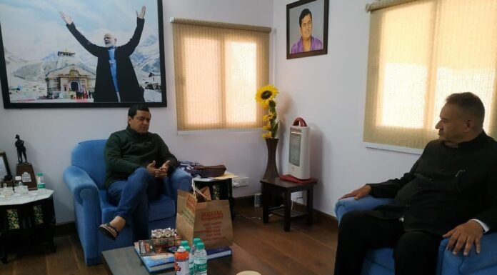 राज्यसभा सांसद अनिल बलूनी से मिले कैबिनेट मंत्री गणेश जोशी उत्तराखंड चुनाव पर की चर्चा