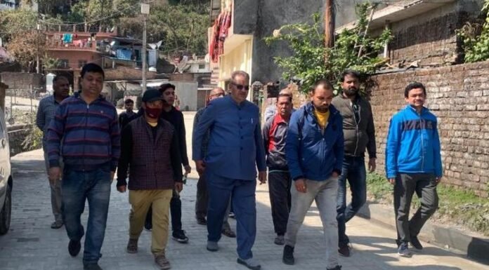 कैबिनेट मंत्री गणेश जोशी पहुंचे काठबंगला क्षेत्र,विकास कार्यां की प्रगति का लिया जायजा