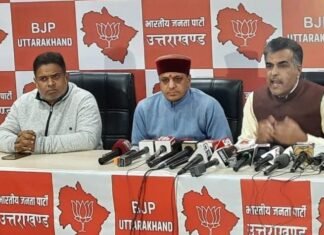 उत्तराखंड भाजपा का कांग्रेस पर तंज कहा-जनादेश ईवीएम में लेकिन कांग्रेस में मुख्यमंत्री की दौड़ हो गई है शुरू