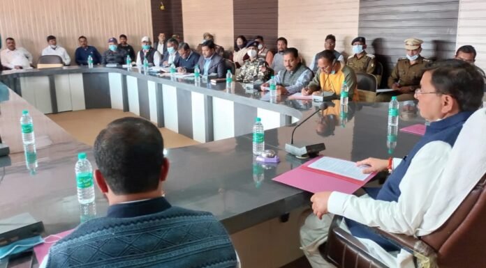 पूर्णागिरी मेले कि तैयारियों को लेकर सीएम पुष्कर धामी ने टनकपुर में ली बैठक,कहा भव्य और दिव्य होगा मेला