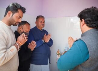 कैबिनेट मंत्री गणेश जोशी आर्य नगर में शिव स्थापना एवं प्राण-प्रतिष्ठा अनुष्ठान में हुए शामिल