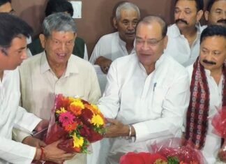 यशपाल आर्य ने संभाला नेता प्रतिपक्ष का पदभार,कांग्रेस नेताओं ने दी बधाई