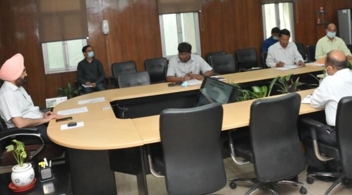 मसूरी में चल रहे जीर्णोद्धार एवं सौंदर्यीकरण के कार्यों को निर्धारित समय पर पूरा करने के मुख्य सचिव ने दिए निर्देश